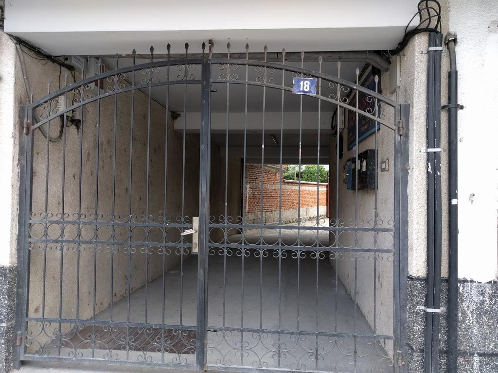 Modern Flat Near Downtown Plovdiv Διαμέρισμα Εξωτερικό φωτογραφία