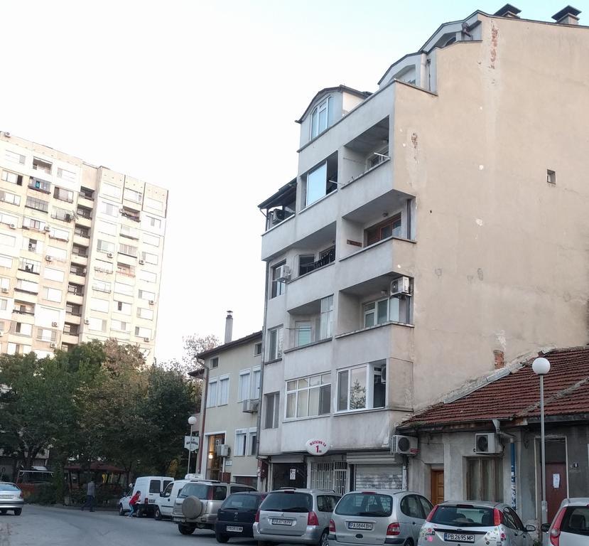 Modern Flat Near Downtown Plovdiv Διαμέρισμα Εξωτερικό φωτογραφία